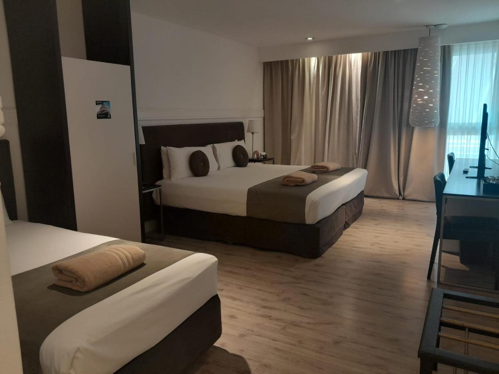 Esplendor By Wyndham Savoy Rosario Hotel Екстериор снимка